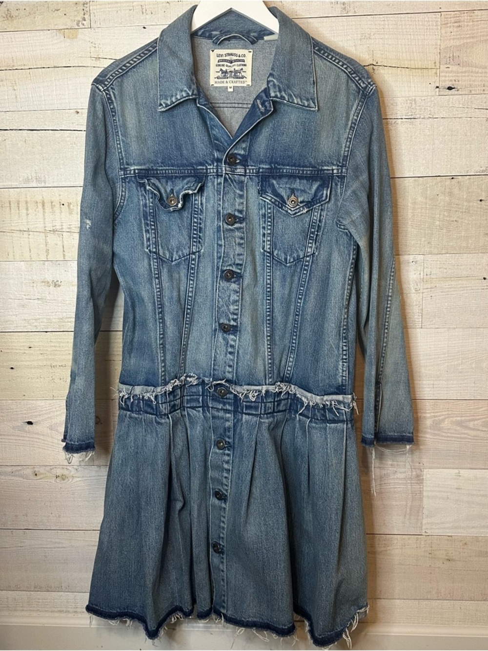 Levi's women's denim dress/jacket Medium - Picture 3 of 13